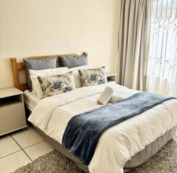 Pension Bedfordview Accommodation