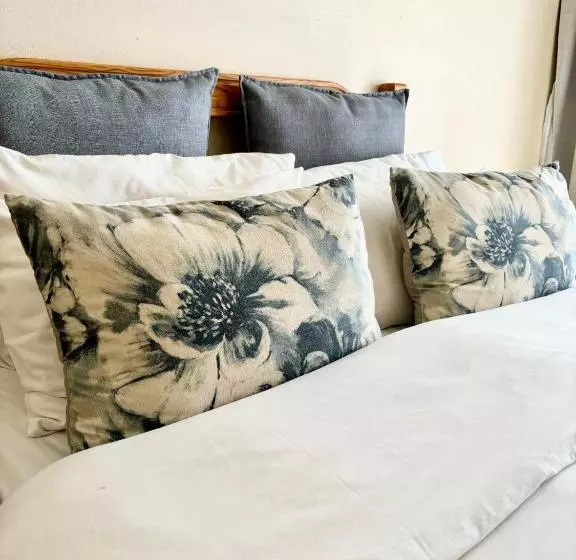 Majatalo Bedfordview Accommodation