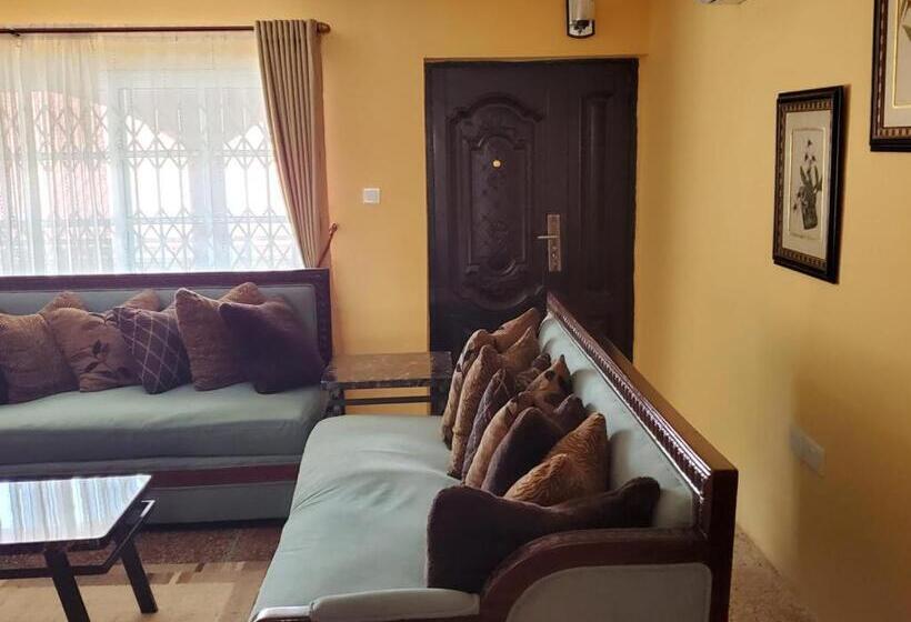 פנסיון Casa Consuelo Guest House