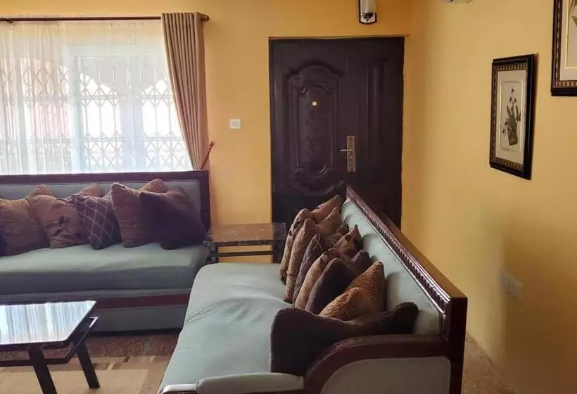 پانسیون Casa Consuelo Guest House