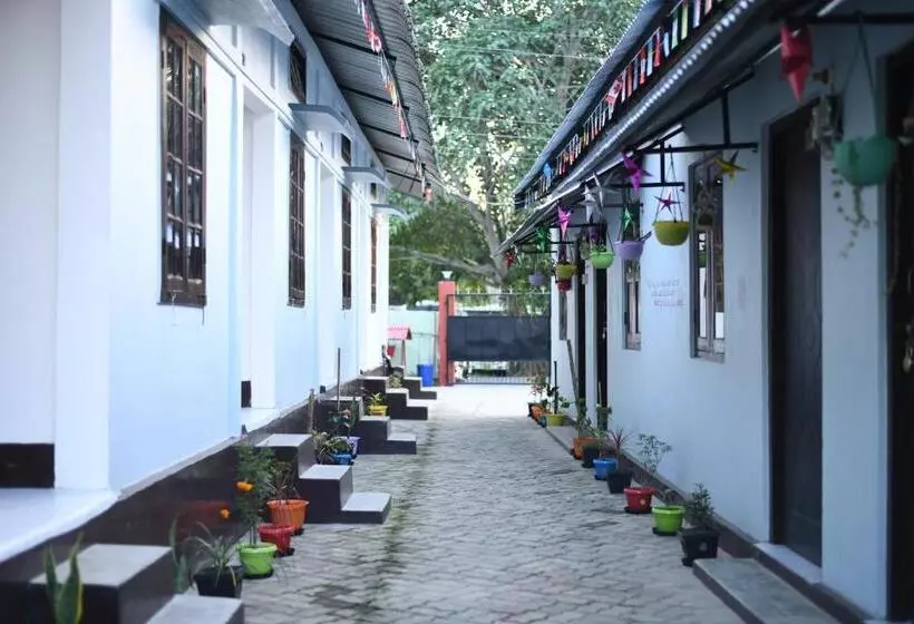ペンション Kaameng Guest House