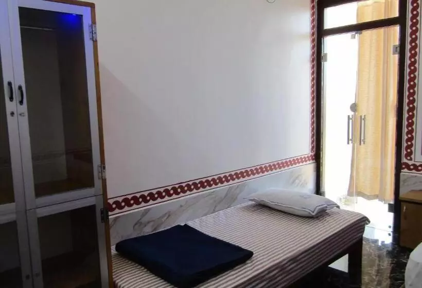 ペンション Mahabala Valley   Home Stay