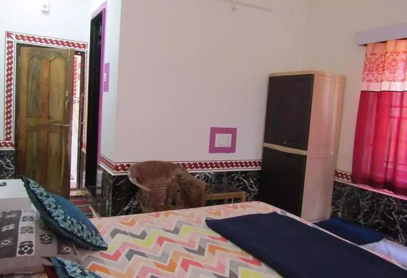 ペンション Mahabala Valley   Home Stay