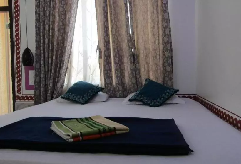 ペンション Mahabala Valley   Home Stay
