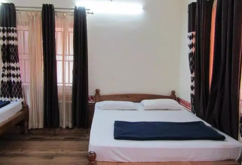 ペンション Mahabala Valley   Home Stay