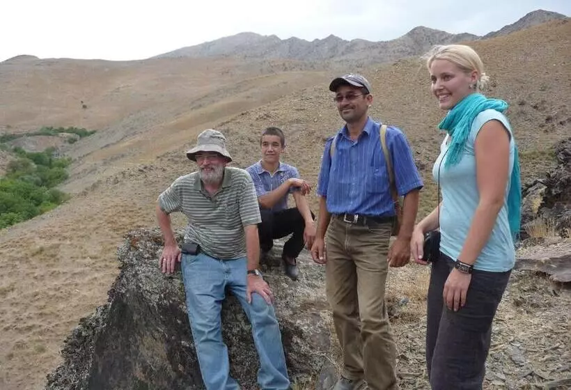 Majatalo Shiringul Guesthouse In Nuratau Mountain