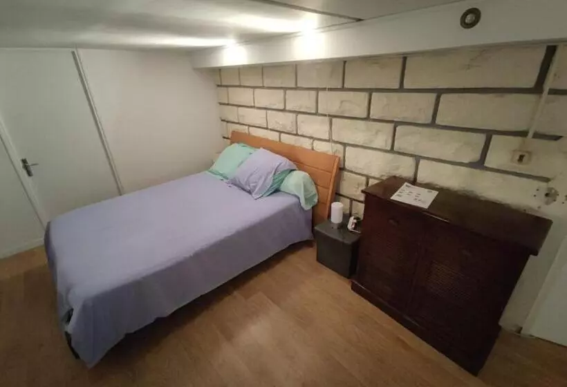 Majatalo Studio Privé Dans Maison