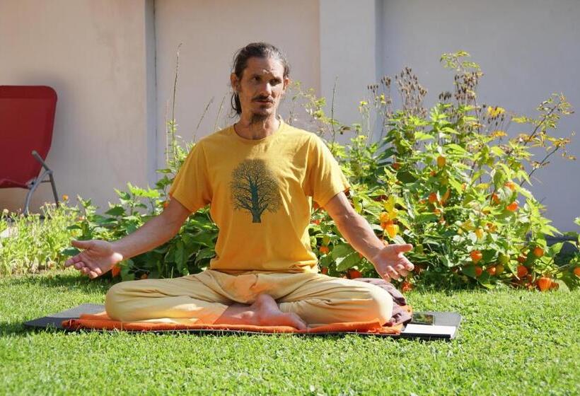 بنسيون Yogashrama Traditional