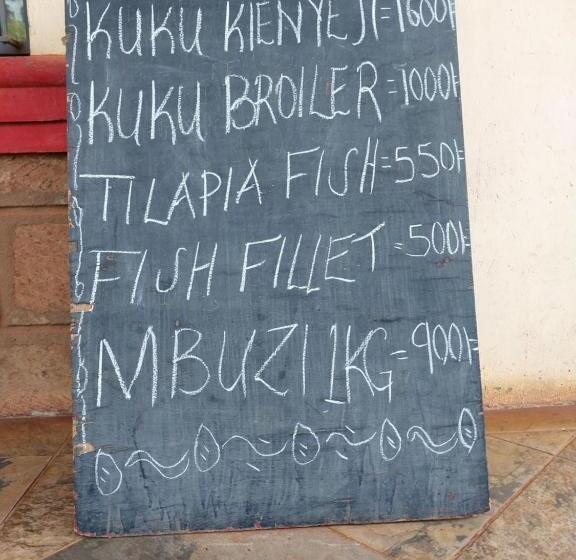 The Desert Rose Hotel Voi