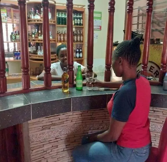 The Desert Rose Hotel Voi