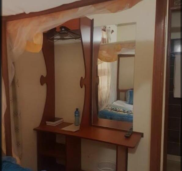 The Desert Rose Hotel Voi