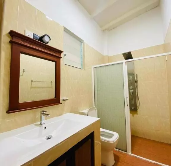 Aamiaismajoitus (B&B) Tharumini Villa