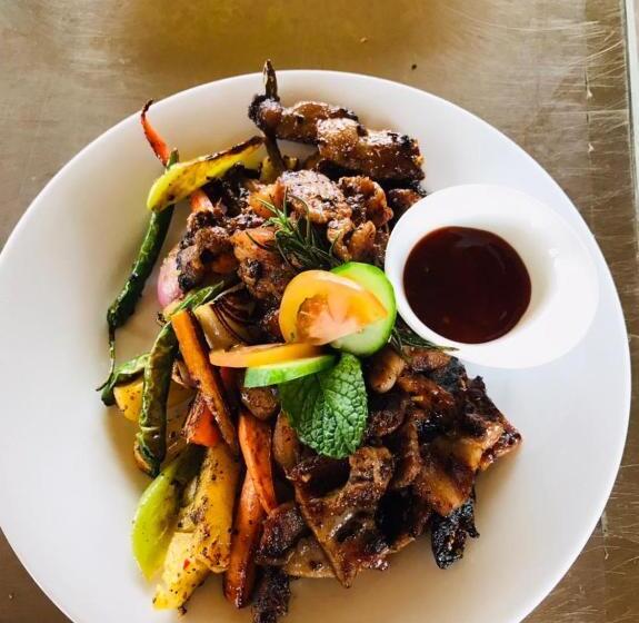 住宿加早餐  Tharumini Villa