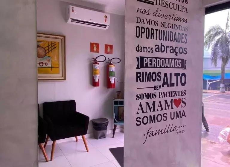 ホテル Dos Viajantes