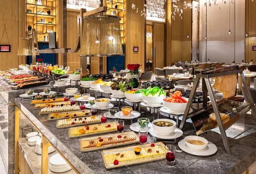 Hotelli Narcissus The Royal