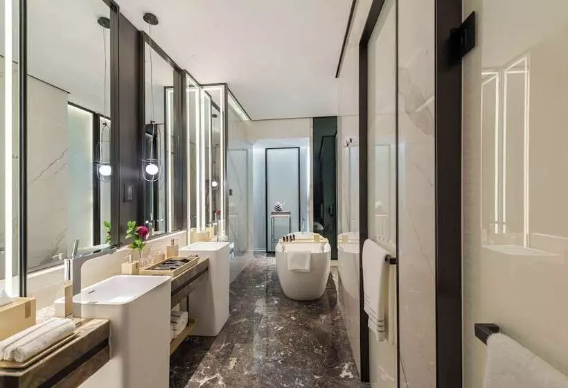 Hotelli Narcissus The Royal