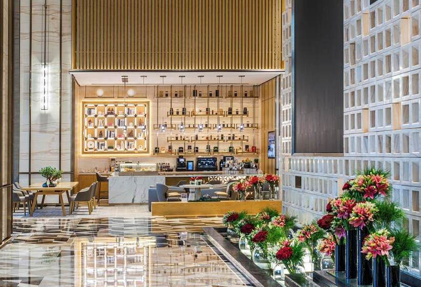 בית מלון כפרי Narcissus The Royal