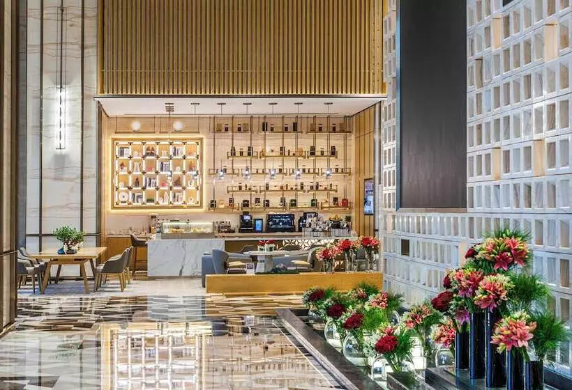 Hotelli Narcissus The Royal