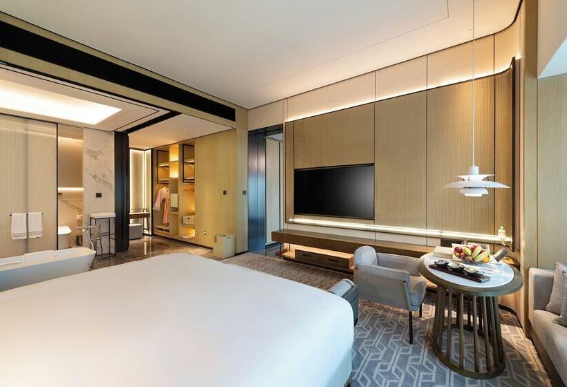 בית מלון כפרי Narcissus The Royal