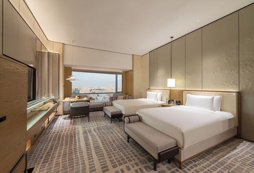 בית מלון כפרי Narcissus The Royal