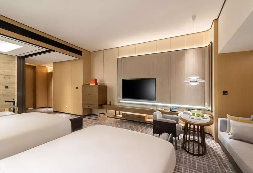 Hotelli Narcissus The Royal