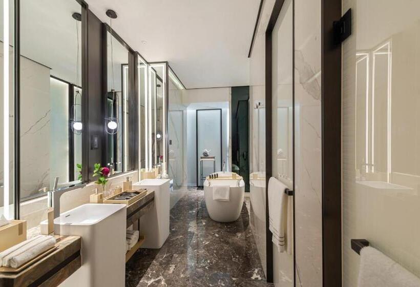 בית מלון כפרי Narcissus The Royal