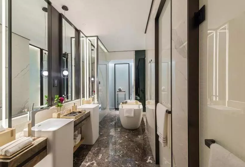 Hotelli Narcissus The Royal