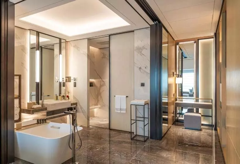 Hotelli Narcissus The Royal