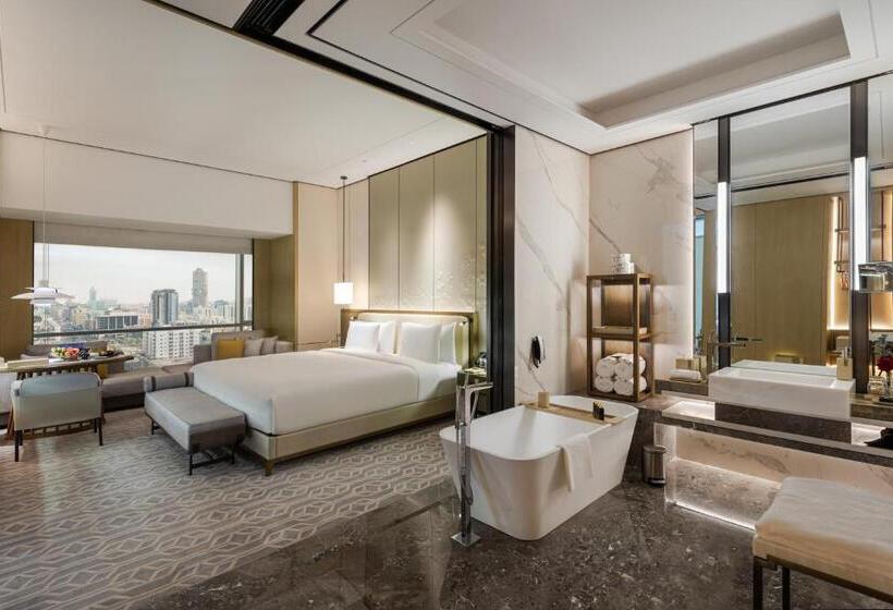 בית מלון כפרי Narcissus The Royal