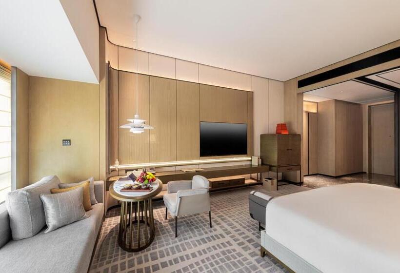 בית מלון כפרי Narcissus The Royal