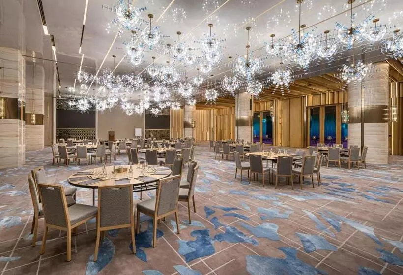 Hotelli Narcissus The Royal