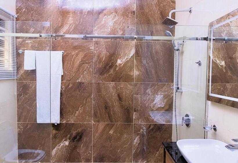 פנסיון Rosewood Chamber