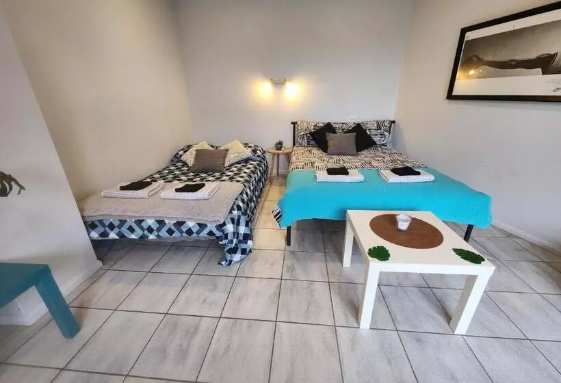 ペンション Self Contained Guesthouse For 7ppl, W Pool