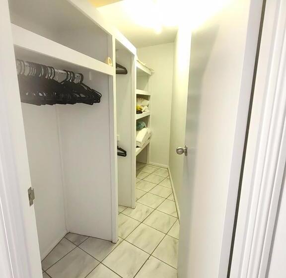 ペンション Self Contained Guesthouse For 7ppl, W Pool