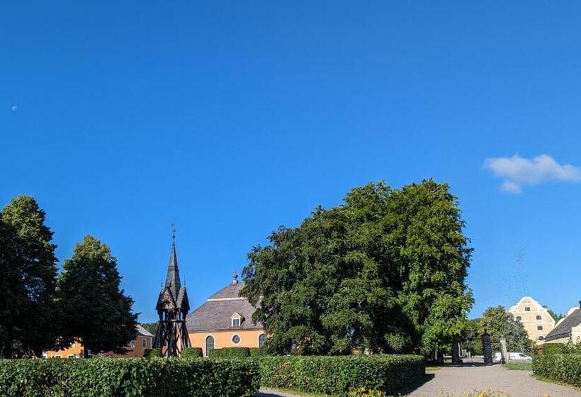 Värdshuset & Brukshotellet I Lövstabruk