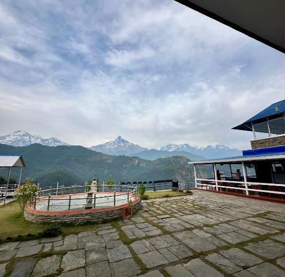 14 Miles Hotel And Restaurant