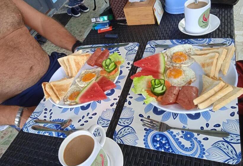 צימר Affordable Bedspacer Good For 8 With Breakfast