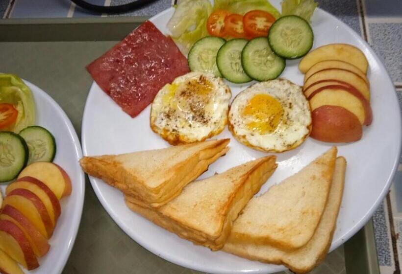 צימר Affordable Bedspacer Good For 8 With Breakfast