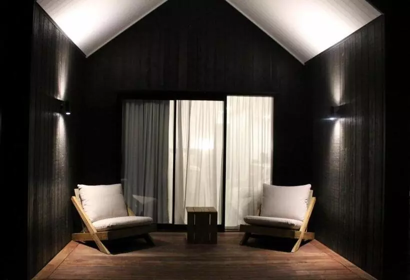 Aamiaismajoitus (B&B) Ahuru House