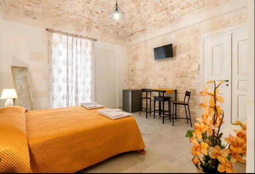 تختخواب و صبحانه La Pietra Del Duca