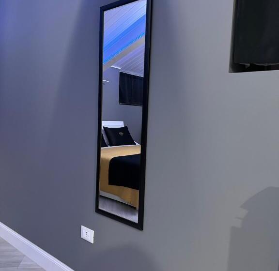 تختخواب و صبحانه Le Suite Piazza Nuova