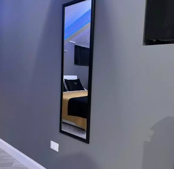 تختخواب و صبحانه Le Suite Piazza Nuova