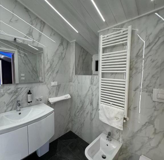 تختخواب و صبحانه Le Suite Piazza Nuova