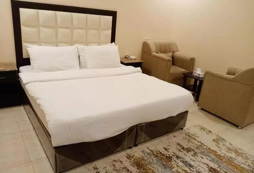 Hotelli واحة دار السلام للشقق المخدومة الجوف دومة الجندل