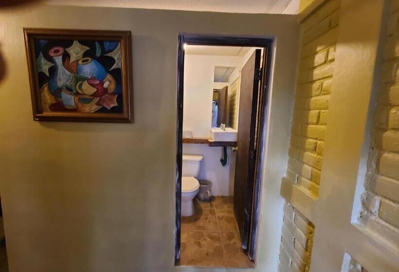 هتل Alicia S Healing And Relaxing House