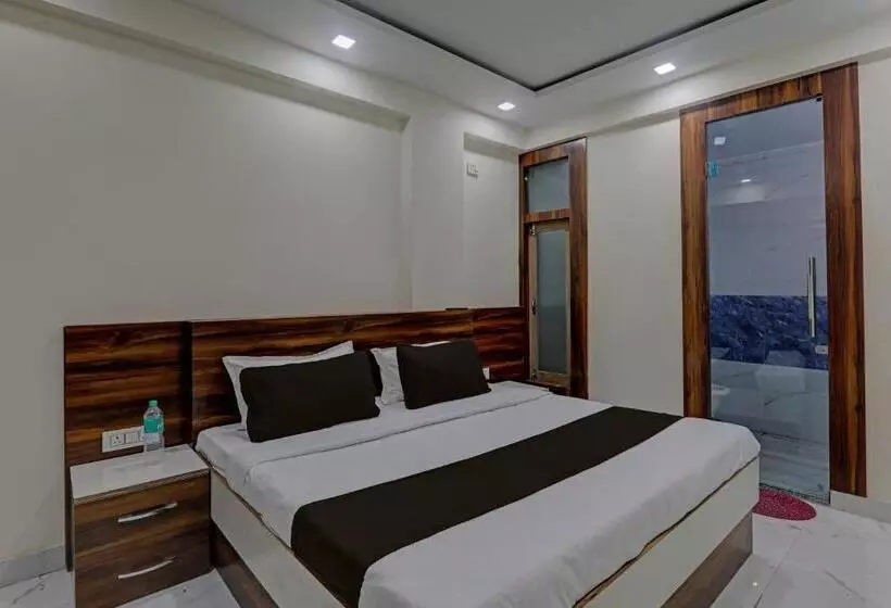 Hotelli Collection O Mitra Inn