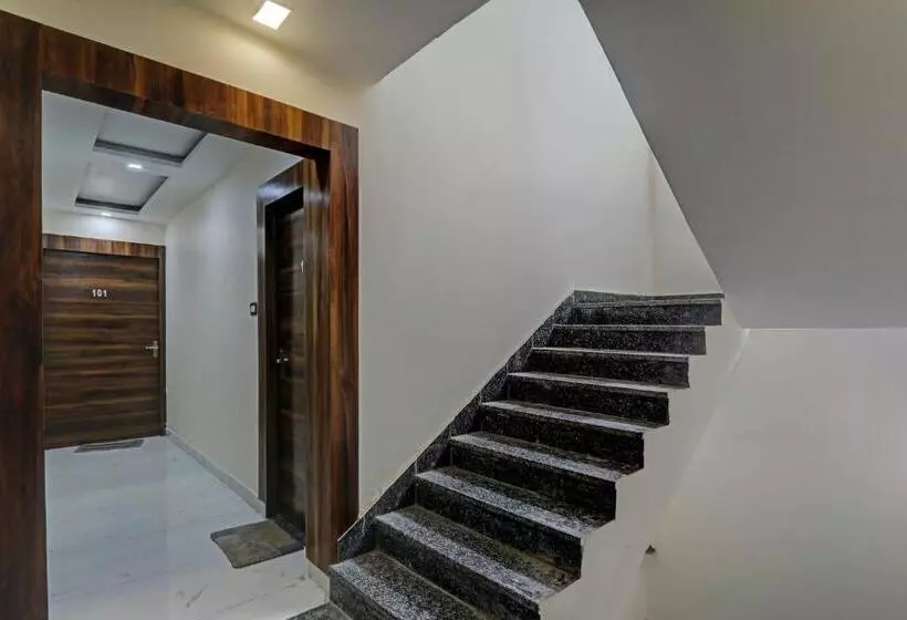 Hotelli Collection O Mitra Inn