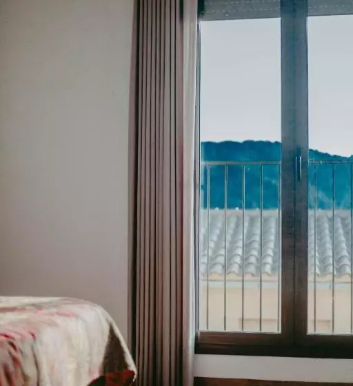 Hotelli Hostal Restaurant Mussons Vins