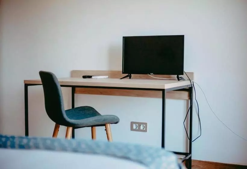 Hotelli Hostal Restaurant Mussons Vins