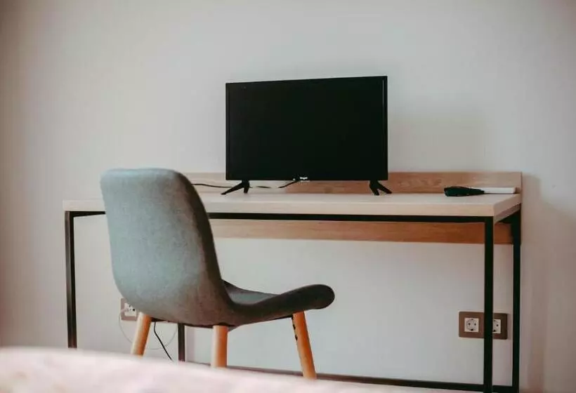 Hotelli Hostal Restaurant Mussons Vins